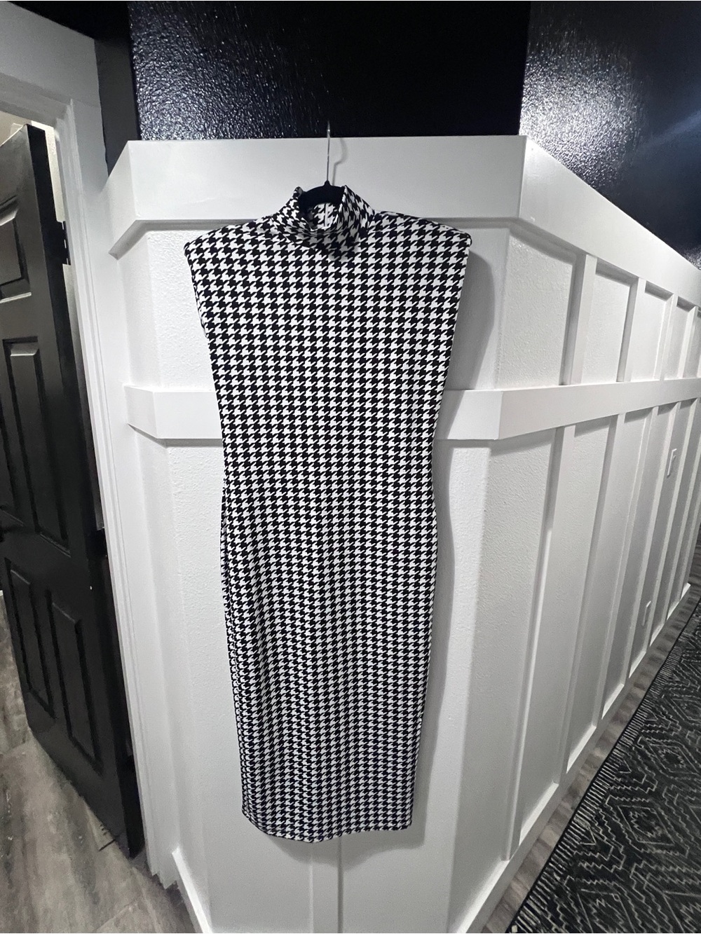 SHEIN Black & White Houndstooth Turtleneck Midi Dress